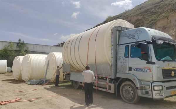 凉州立式运输桶装车中