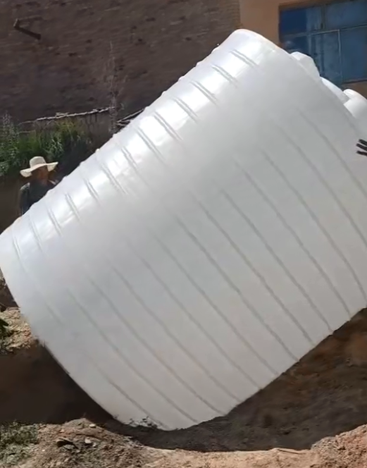 PE凉州塑料大桶批量交付案例：满足多行业储运需求的可靠容器方案